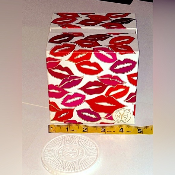 Bond No. 9 Nolita Candle Pink Lips Gift Box Ceramic Jar Empty Collectible Set - Picture 12 of 14